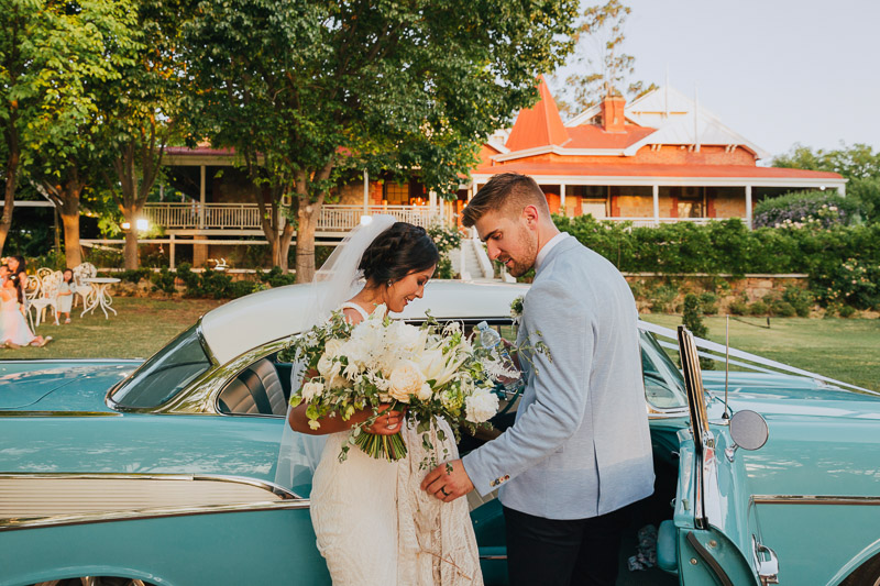 Nikki & Mitch – Laurelville  Manor, York